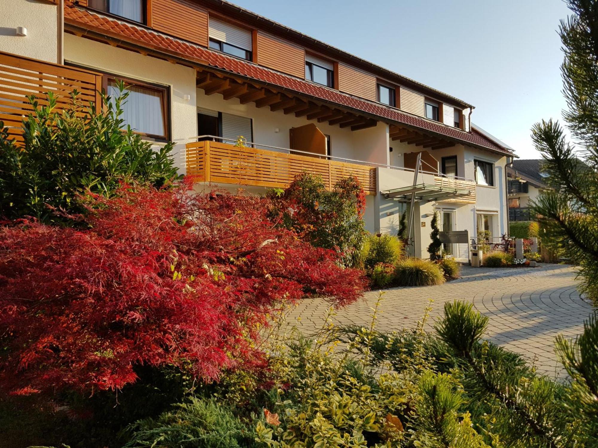 Landhotel Sonnenhalde Bad Boll Ngoại thất bức ảnh
