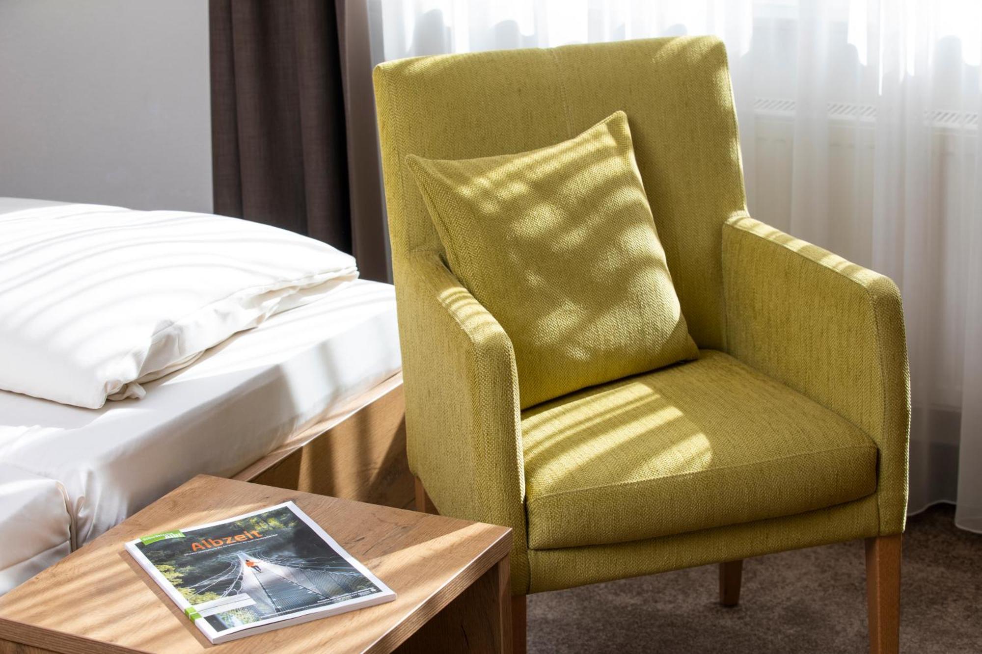Landhotel Sonnenhalde Bad Boll Ngoại thất bức ảnh