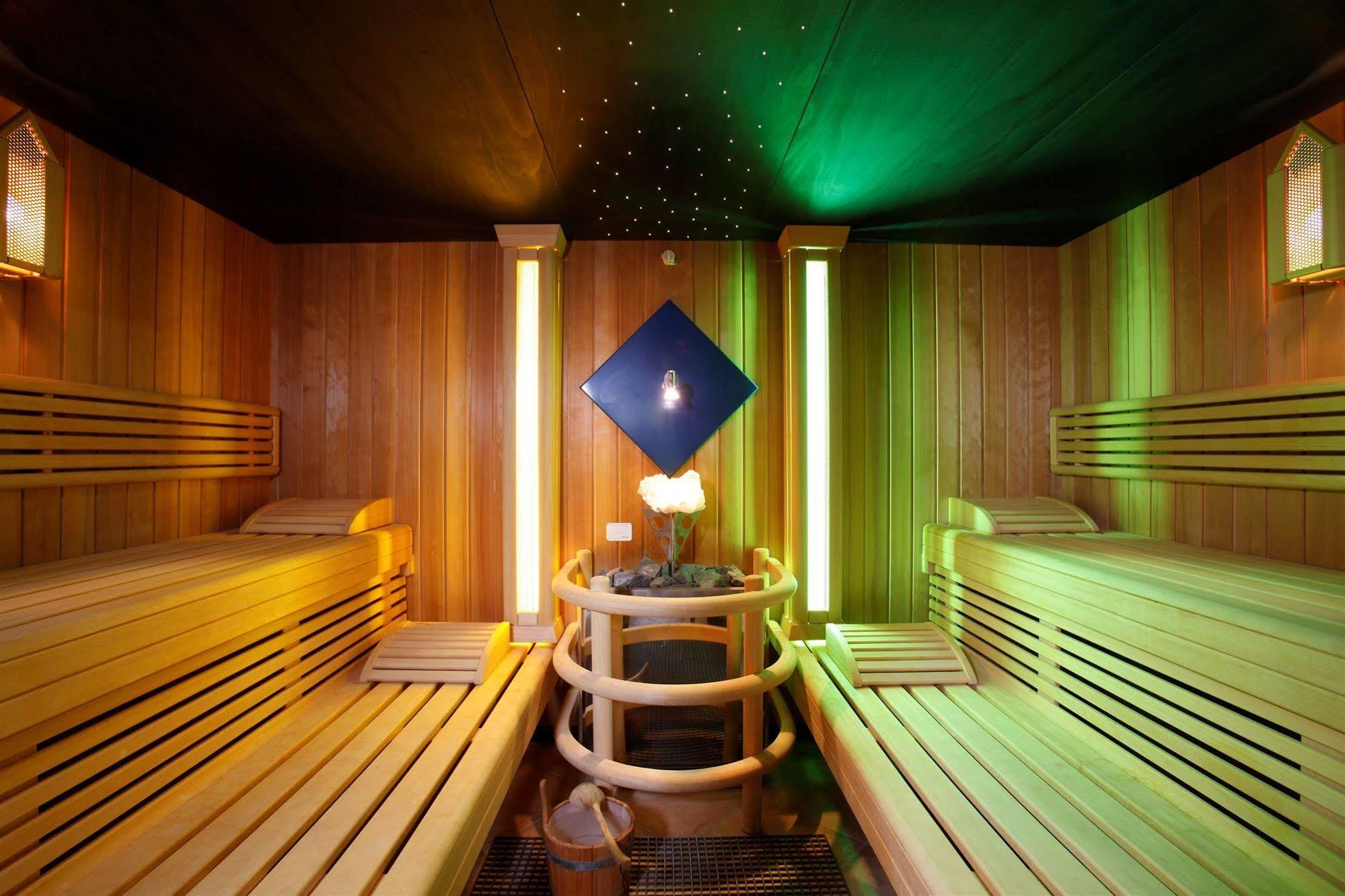 Landhotel Sonnenhalde Bad Boll Ngoại thất bức ảnh